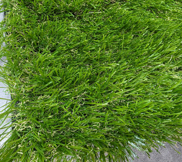 40 (3) Gazon sintetic 40mm (2m)